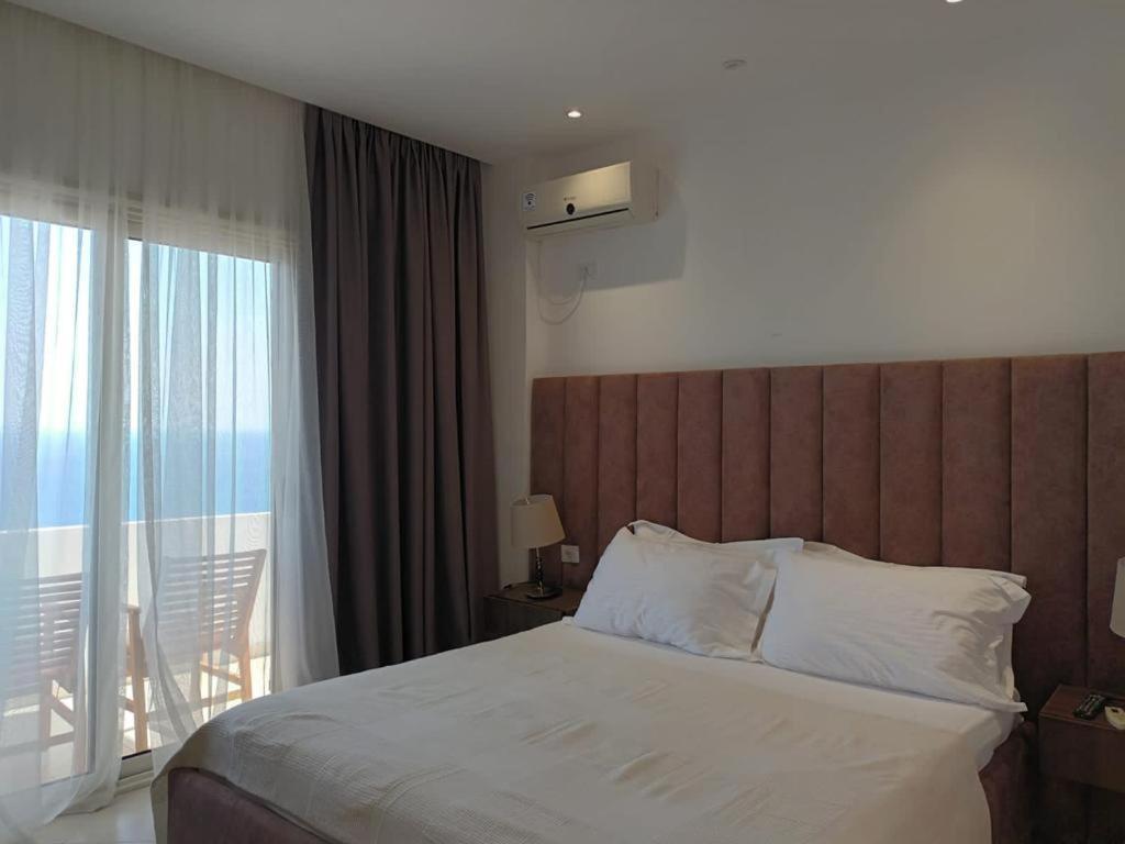 Hotel Relax Dhërmi Eksteriør bilde